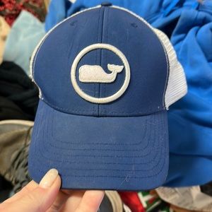 Cook vineyard vines trucker hat!